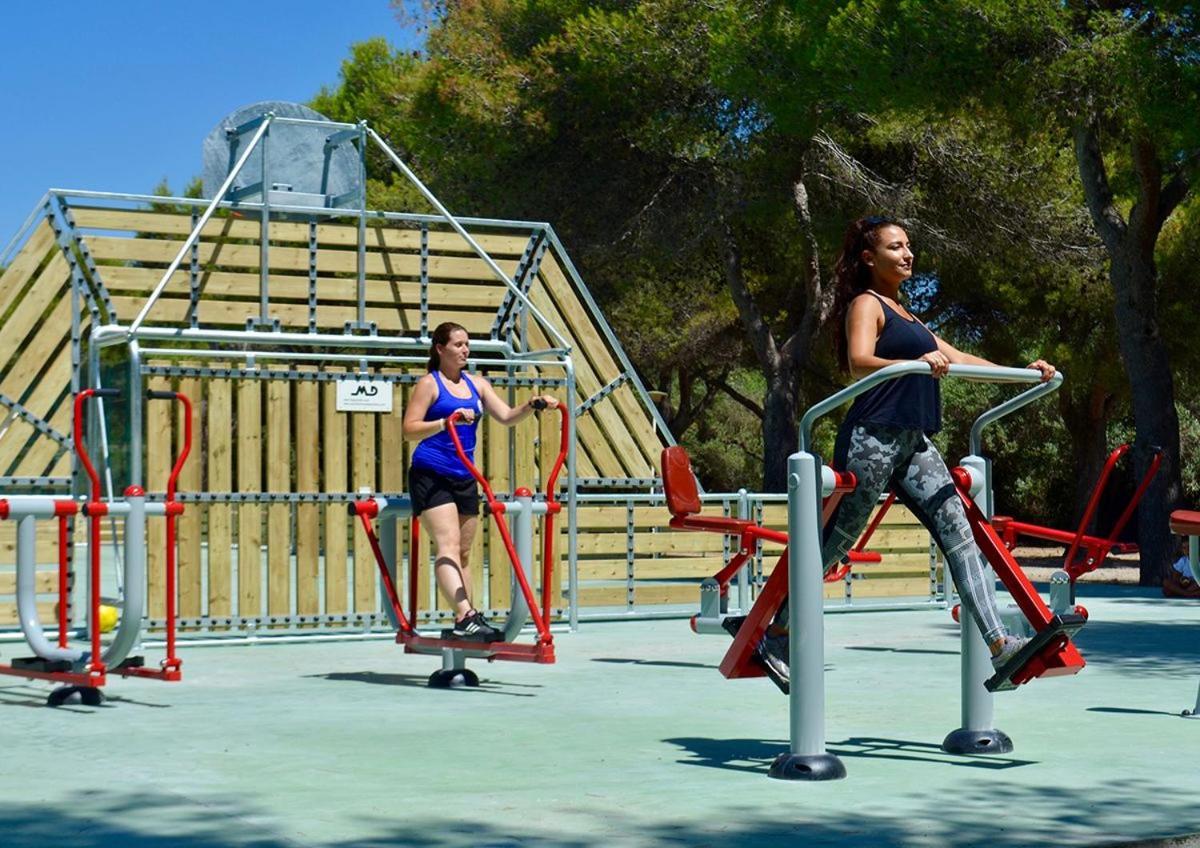 Hotel Holacamp Sitges Fun Exterior foto